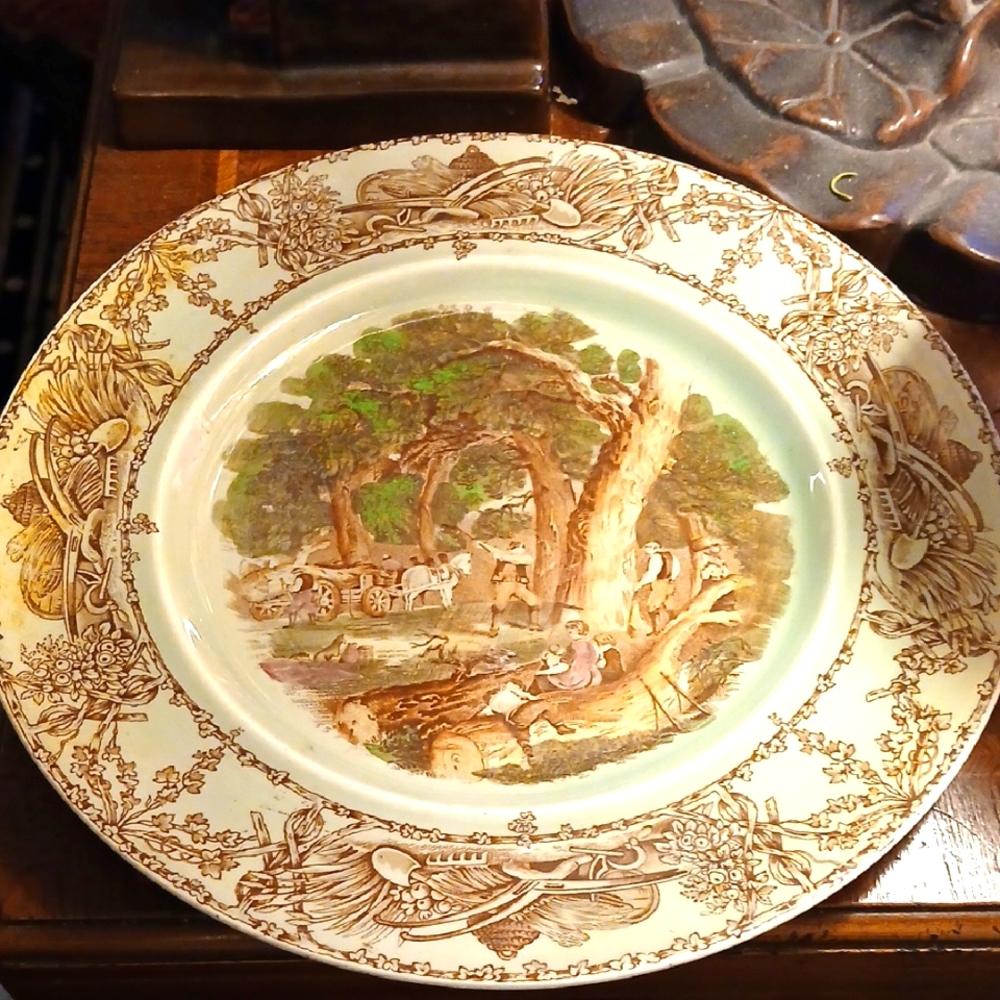 Vintage Brown and Green, A. J. Wilkinson Cabinet Plate
